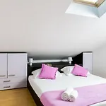 Apartamento Marlo - Two-bedroom With Balcony Floor *